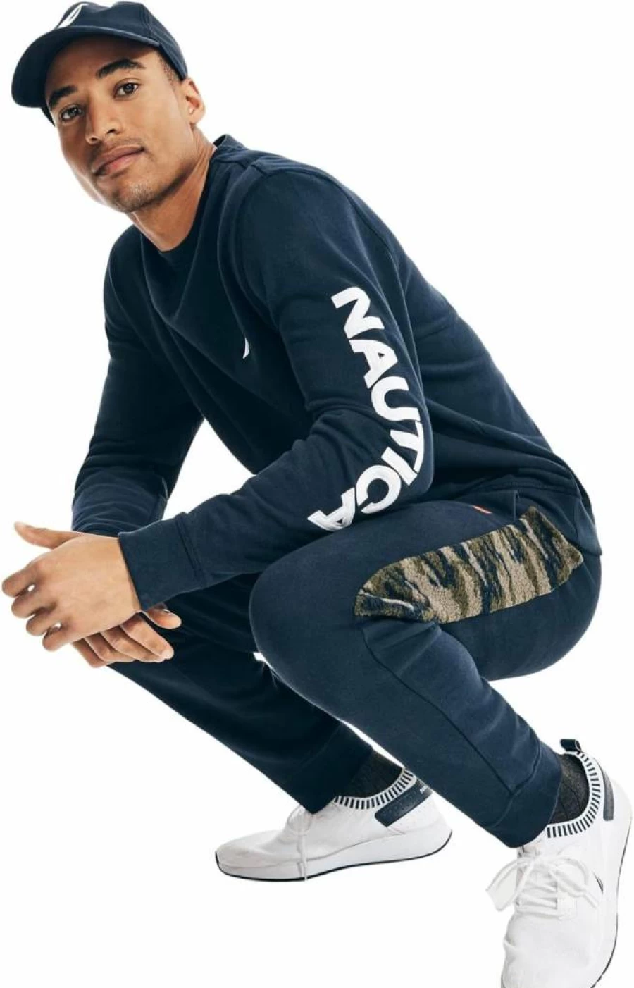 Nautica Men's Fleece Crewneck Sweatshirt - Soft Casual Pullover for Men