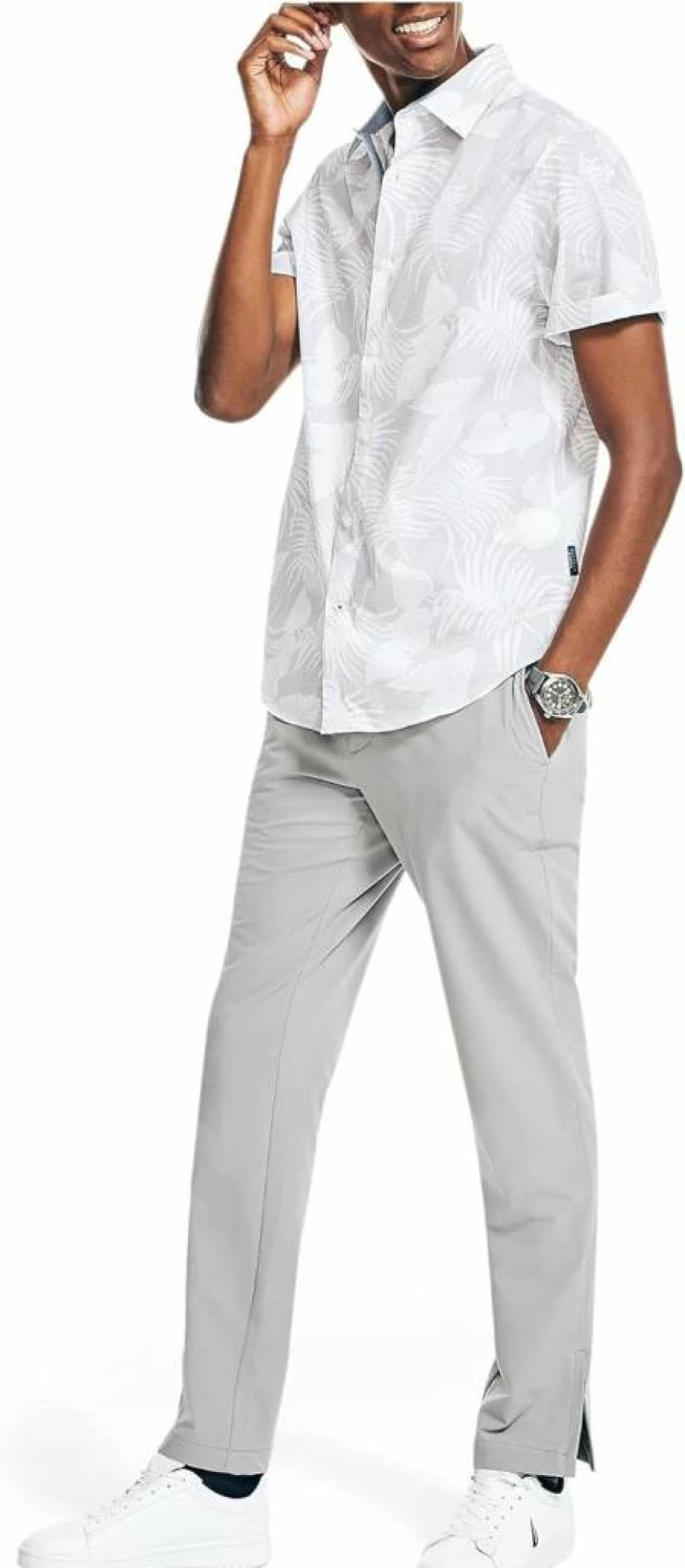 Nautica Men's Slim Fit Short-Sleeve Shirt with Printed Design – Navtech Collection