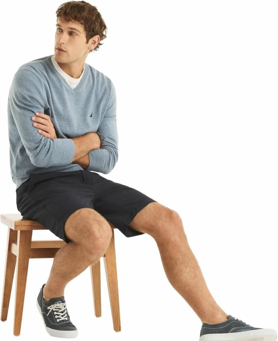 Nautica Men's Classic Fit V-Neck Sweater - Soft NavTech Fabric for Comfort